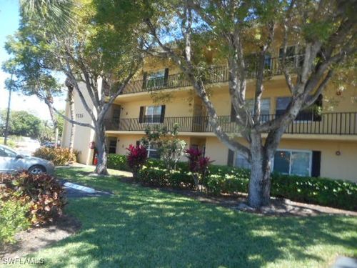 9203-1086 Forest Lakes Dr, NAPLES, FL, 34105-2296 | Card Image
