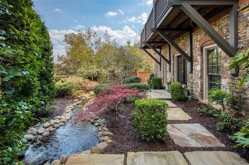 100 Founders Mill Ct, Roswell, GA, 30075-4988 | Card Image