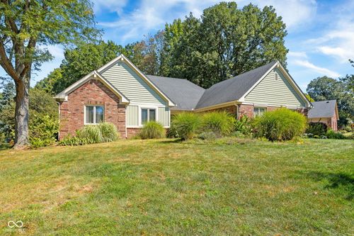 6118 Deerwood Dr, Greenwood, IN, 46143-9158 | Card Image