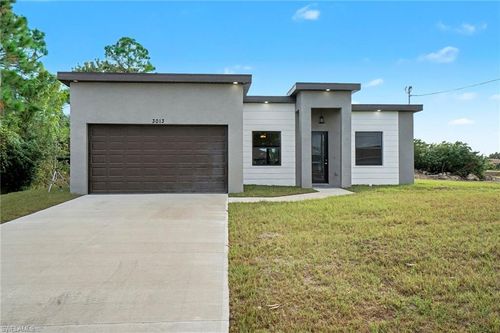3013 4th St Sw, Lehigh Acres, FL, 33976-2587 | Card Image
