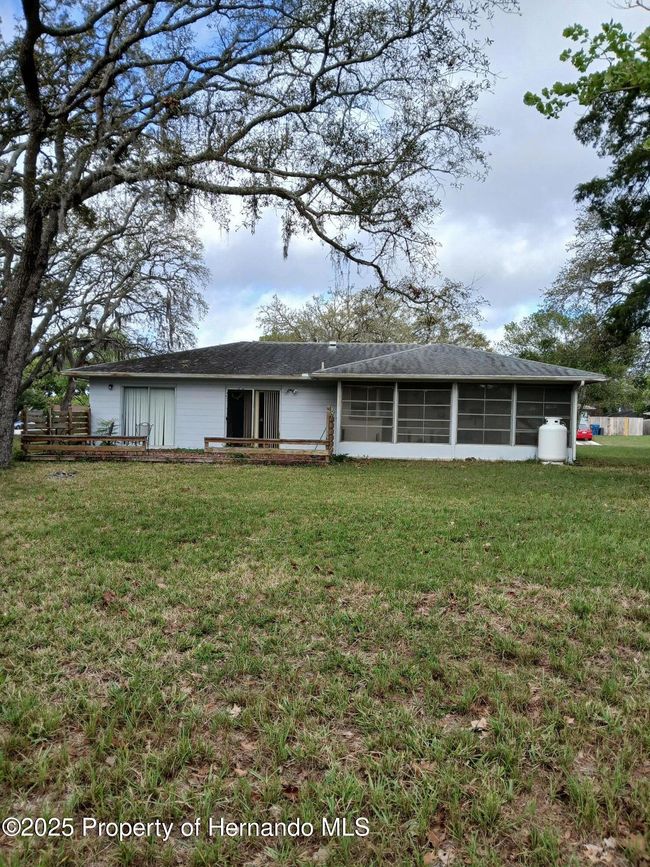 7404 Acorn Cir, House other with 2 bedrooms, 2 bathrooms and null parking in SPRING HILL FL | Image 4
