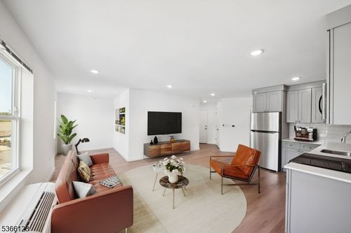 304-369 18th Ave, Newark, NJ, 07108 | Card Image