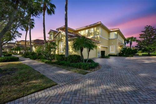 1417 Emerald Dunes Dr, Sun City Center, FL, 33573-4430 | Card Image
