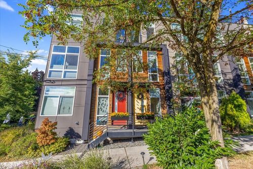 1602 E Marion St, Seattle, WA, 98122-4639 | Card Image