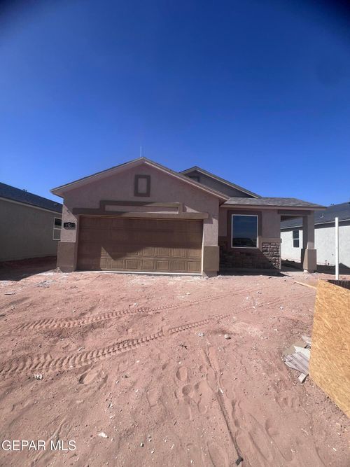 7365 Norte Grande Dr, El Paso, TX, 79934-5500 | Card Image