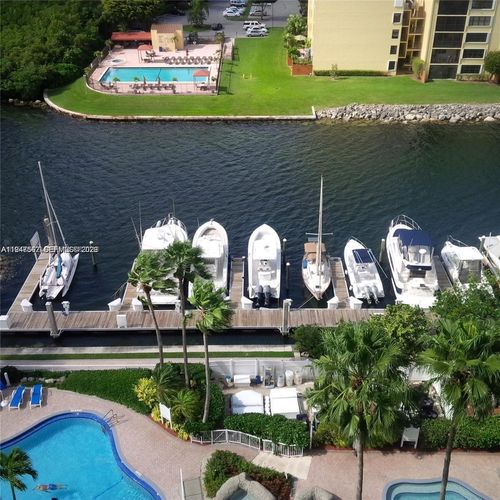 apt-1202-3530 Mystic Pointe Dr, Aventura, FL, 33180-4528 | Card Image