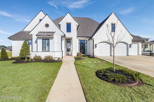 105 Trailing Oaks Dr, Youngsville, LA, 70592-4908 | Card Image