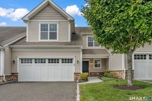23-23 Woods Ln, Newtown, CT, 06470-1271 | Card Image