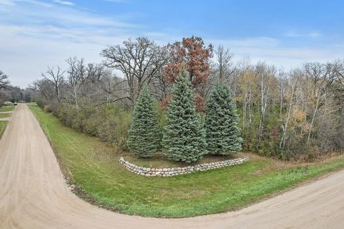 1XXX Elderberry Court, Glencoe, MN, 55336 | Card Image