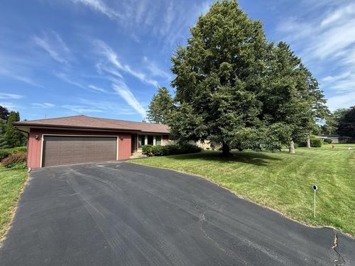 7658 N Delta Place, Milwaukee, WI, 53223 | Card Image