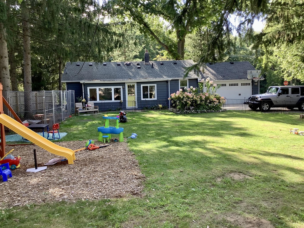 Newton Rd, Commerce Township, MI 48390