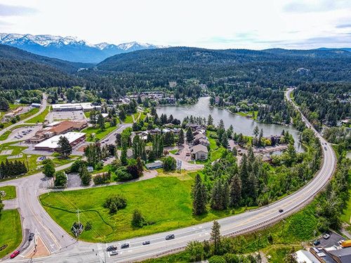 180 Vista Ln, Bigfork, MT, 59911-3666 | Card Image