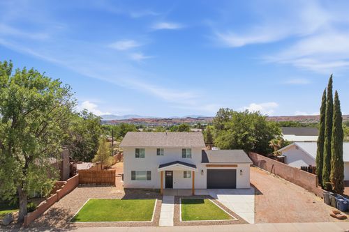 135 N 300 E, Washington, UT, 84780 | Card Image
