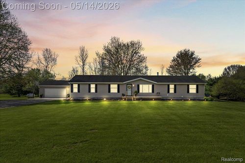 7935 Ravenswood Rd, Wales, MI, 48027-3314 | Card Image