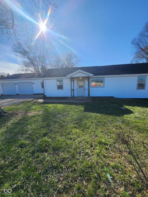 830 40th St, Terre Haute, IN, 47803-1120 | Card Image