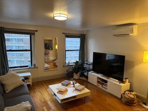 apt-1f-240 E 24th St, New York, NY, 10010-3938 | Card Image