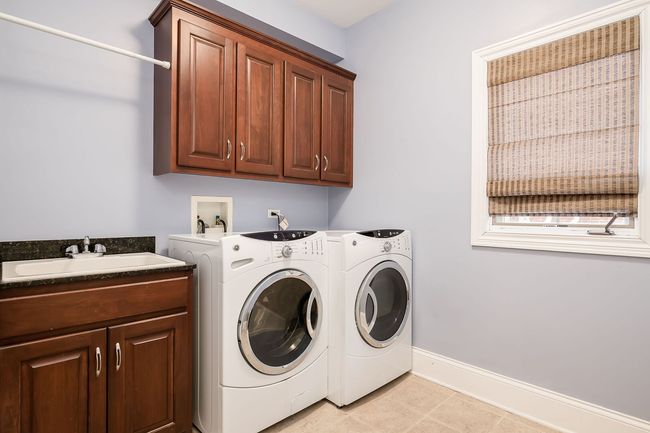 835 S Chatham Ave, House other with 4 bedrooms, 5 bathrooms and 2 parking in Elmhurst IL | Image 15