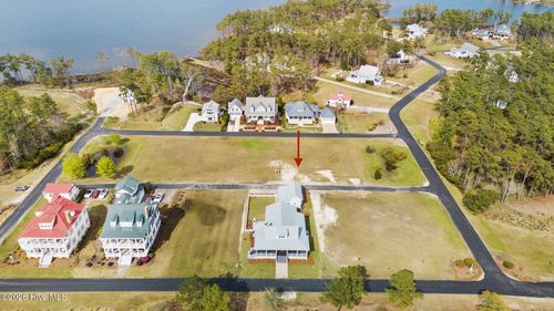 40-35 Eastcove Way, Oriental, NC, 28571-7517 | Card Image