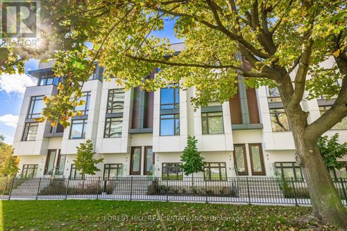 7 Flax Field Lane, Toronto, ON, M2N0L5 | Card Image