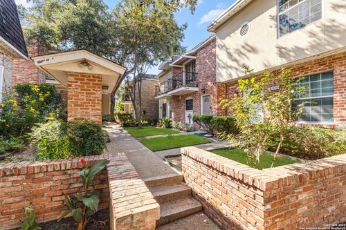 apt-206-6718 Callaghan Rd, San Antonio, TX, 78229-4638 | Card Image