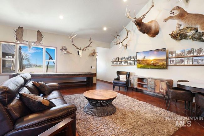 2040 E 2200 N, House other with 9 bedrooms, 6 bathrooms and 2 parking in Twin Falls ID | Image 6