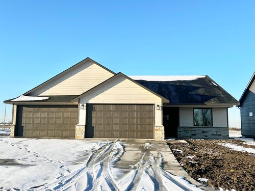 5456 N Toben Ct, Bel Aire, KS, 67227 | Card Image