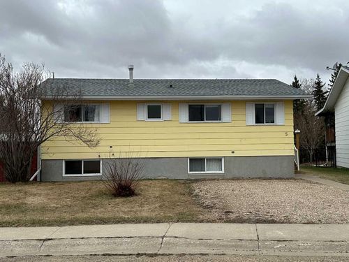 5 Sproule Pl, Bashaw, AB, T0B0H0 | Card Image