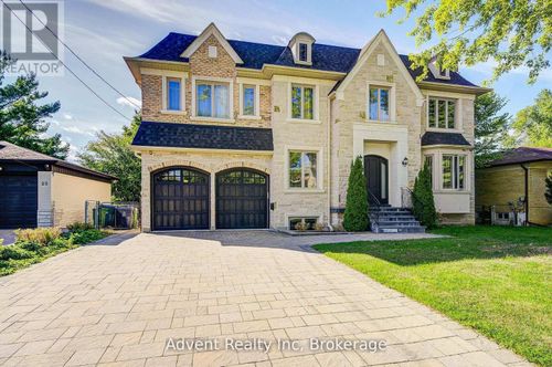 27 Tefley Rd, North York, ON, M2M1C5 | Card Image