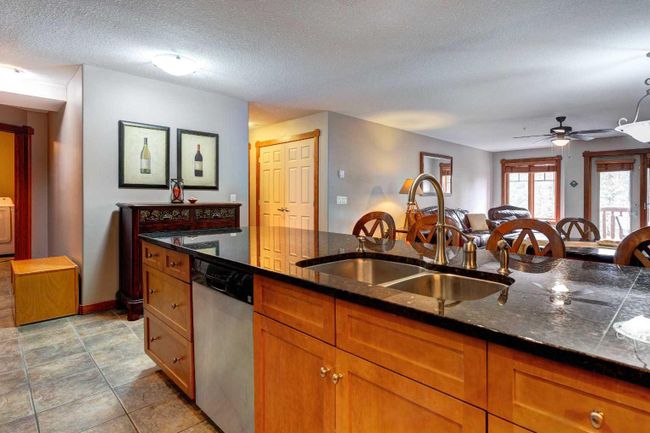 201 - 170 Crossbow Place, Home with 2 bedrooms, 2 bathrooms and 1 parking in Canmore AB | Image 5