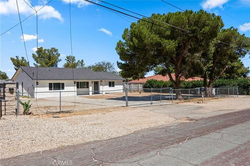 14804 Live Oak St, Hesperia, CA, 92345-2957 | Card Image