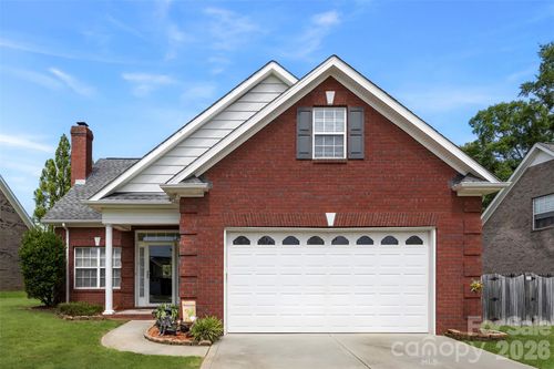 3310 Brickwood Cir, Midland, NC, 28107-7809 | Card Image