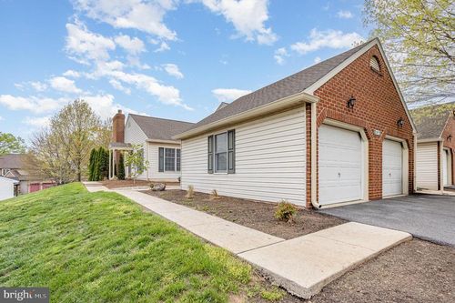 2077 Raleigh Rd, HUMMELSTOWN, PA, 17036 | Card Image