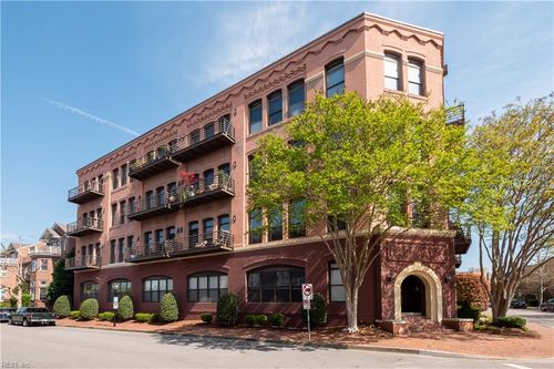 401-230 W Tazewell St, Norfolk, VA, 23510-1279 | Card Image