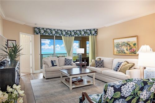 1509-7117 Pelican Bay Boulevard, NAPLES, FL, 34108 | Card Image