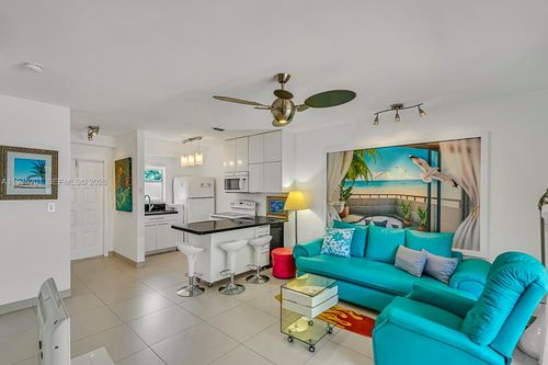 16-c-798 Crandon Blvd, Key Biscayne, FL, 33149-2513 | Card Image
