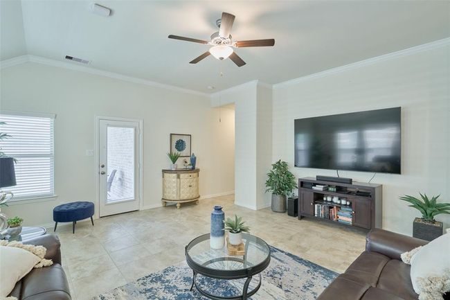 18811 Palmetto Hills Dr, House other with 3 bedrooms, 2 bathrooms and 2 parking in New Caney TX | Image 17