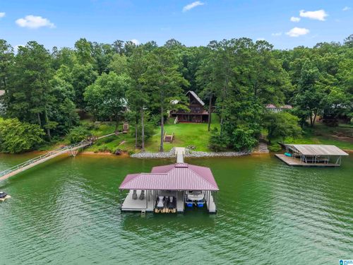 137 Lakeview Dr, Logan, AL, 35098-2415 | Card Image