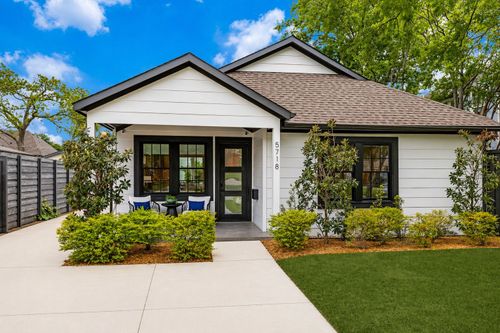 5718 Goodwin Ave, Dallas, TX, 75206-6105 | Card Image