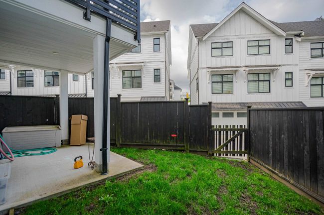 11 - 3339 148 Street, Townhouse with 3 bedrooms, 2 bathrooms and 2 parking in Surrey BC | Image 31
