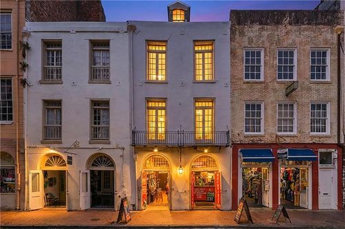 409 Decatur St, New Orleans, LA, 70130-1035 | Card Image