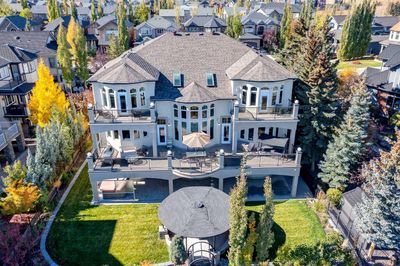 41 Cougar Plateau Pt Sw, House detached with 6 bedrooms, 7 bathrooms and 8 parking in Calgary AB | Image 2