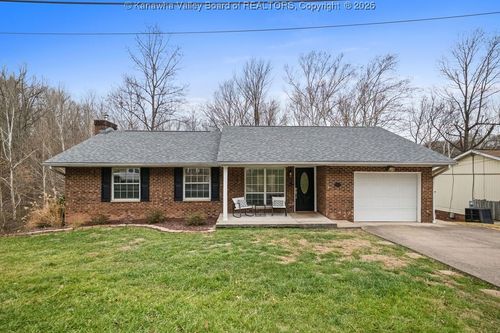 218 Pine Cir, Dunbar, WV, 25064-1219 | Card Image