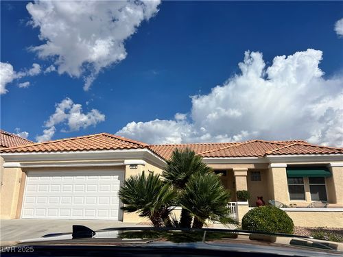 9812 Folsom Dr, Las Vegas, NV, 89134-7500 | Card Image