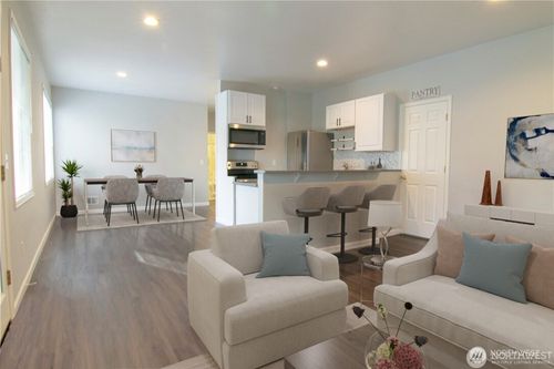 15514 129th Avenue Ne, Woodinville, WA, 98072 | Card Image
