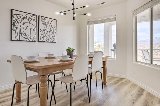 Dining Area | Image 14