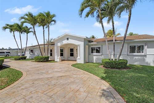 8241 Sw 146th St, Palmetto Bay, FL, 33158-1435 | Card Image