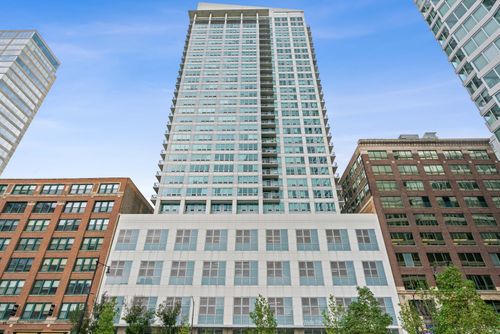 2303-701 S Wells St, Chicago, IL, 60607-4634 | Card Image