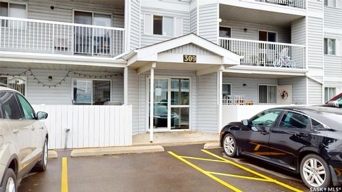 103-309A Cree Crescent, Saskatoon, SK, S7K7Y3 | Card Image