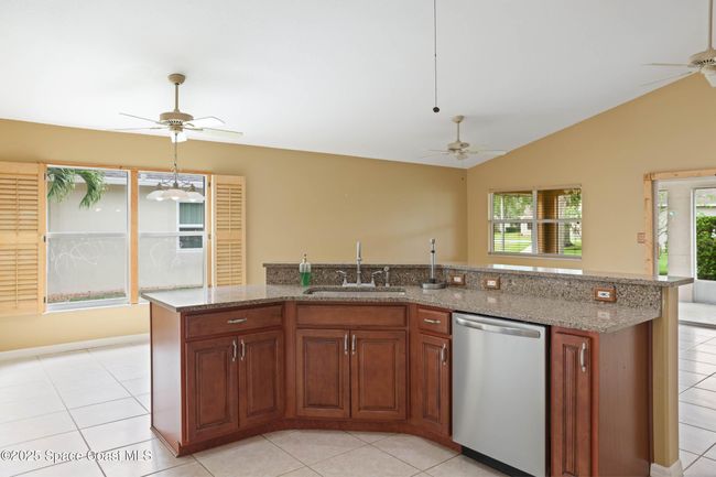 645 Brockton Way, House other with 3 bedrooms, 2 bathrooms and null parking in West Melbourne FL | Image 5