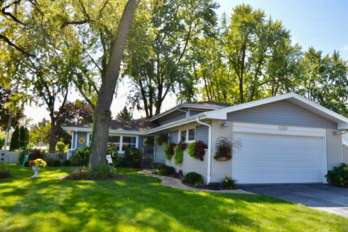 2001 Brentwood Road, Northbrook, IL, 60062 | Card Image